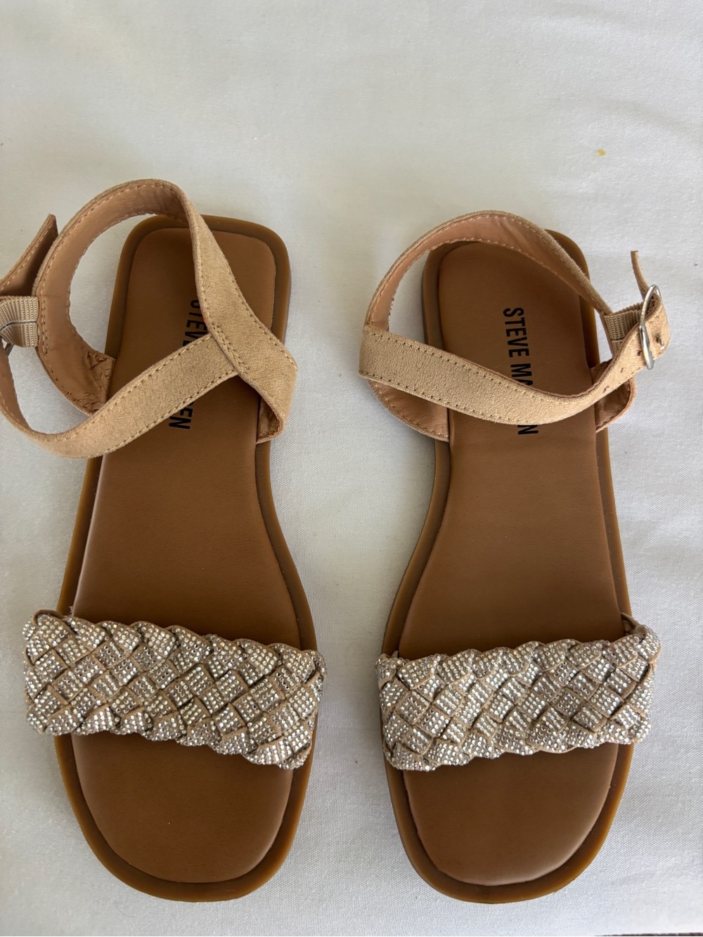 Steve Madden Tan Braided Crystal Strap Sandals size 1